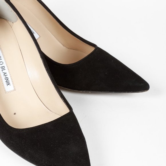 Manolo Black Suede Pointed Toe Pumps - Picture 6 of 8